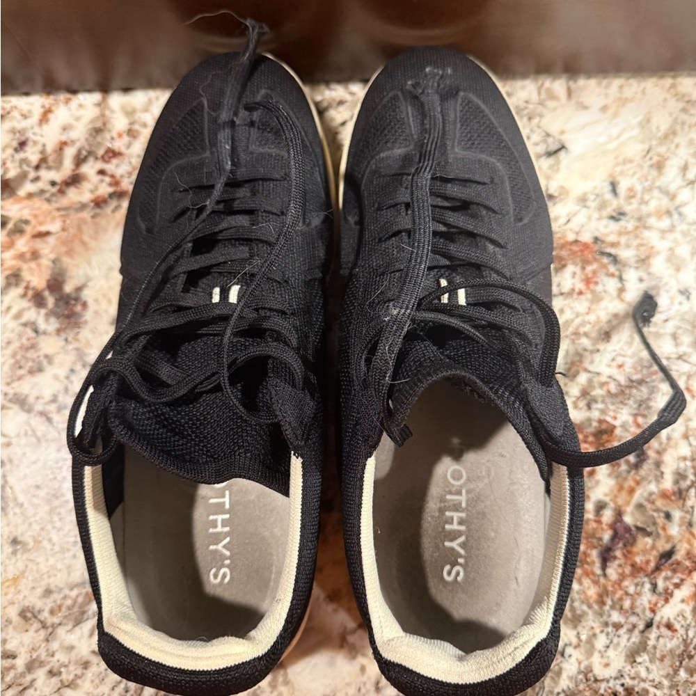 *PRE-OWNED* Rothy's Men's Size 10 RS01 Sneaker